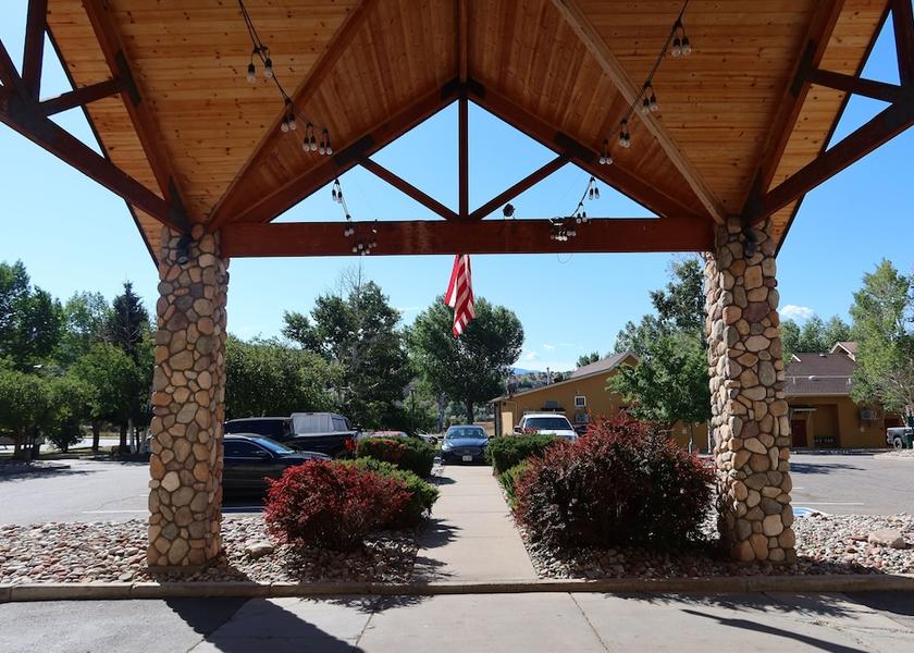 Colorado Eagle Entrance