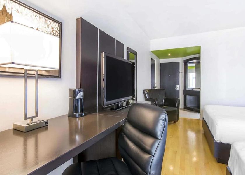 Quebec Trois-Rivieres Room