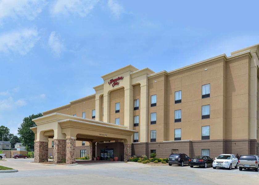 Iowa Ottumwa Hotel Exterior