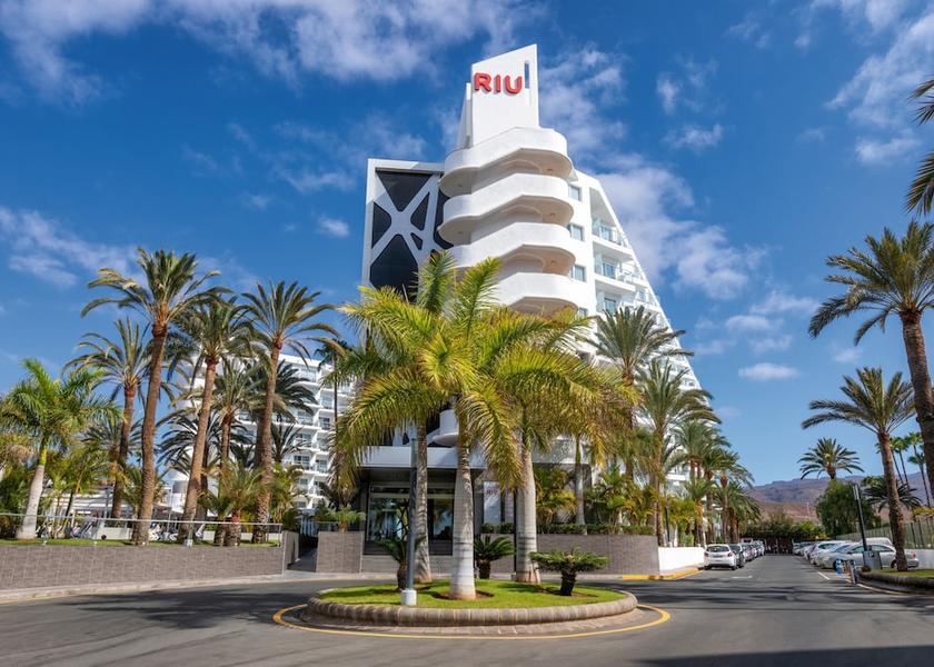 Canary Islands San Bartolomé de Tirajana Front of property