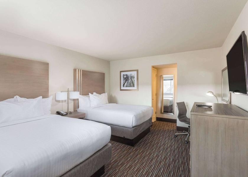 California Fresno Room