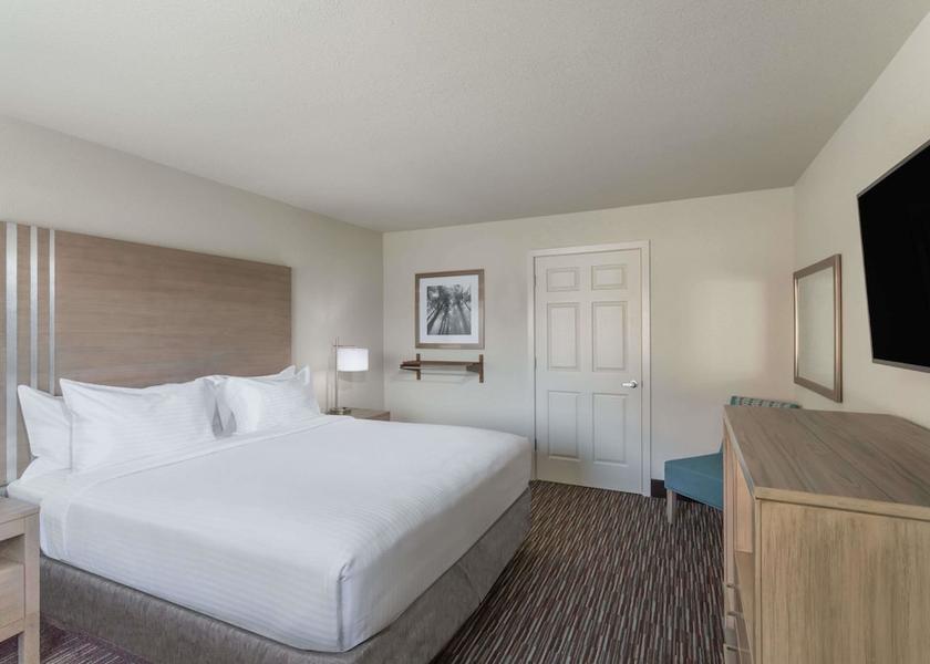 California Fresno Room