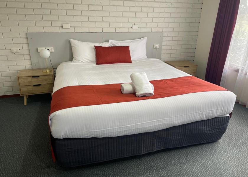 Victoria Warragul King Spa Suite