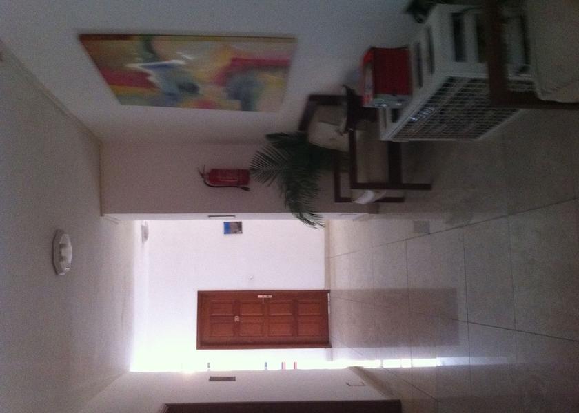 Cotonou Interior Entrance