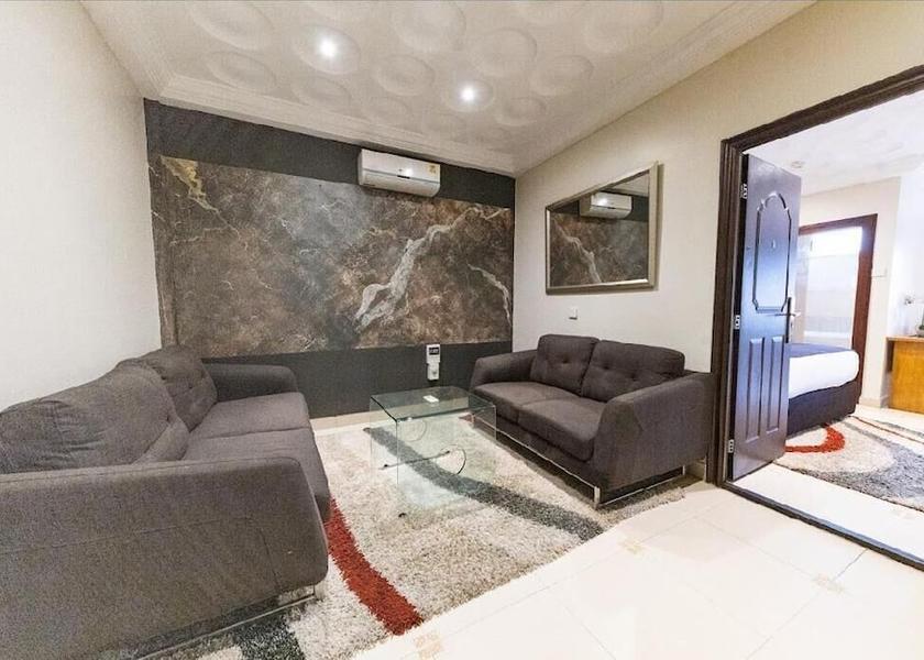  Accra Living Area