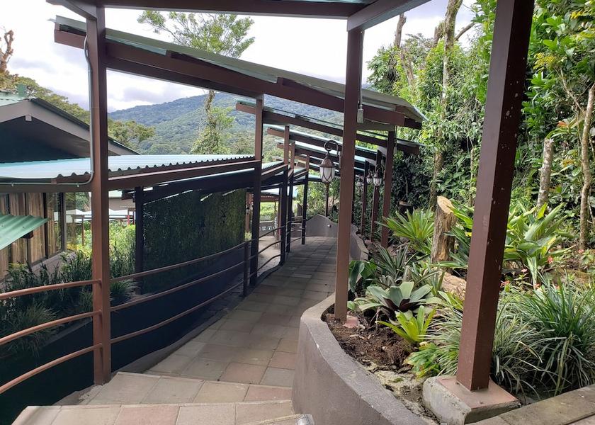 Puntarenas Monteverde Exterior Detail