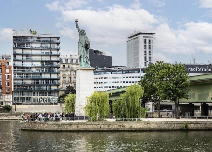 Ile-de-France Ivry-sur-Seine Exterior Detail
