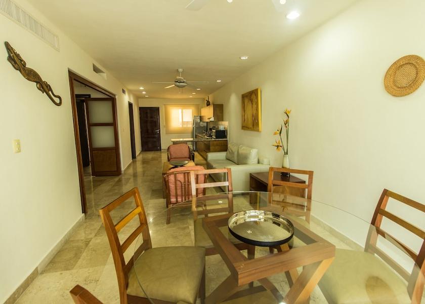 Quintana Roo Puerto Aventuras In-Room Dining