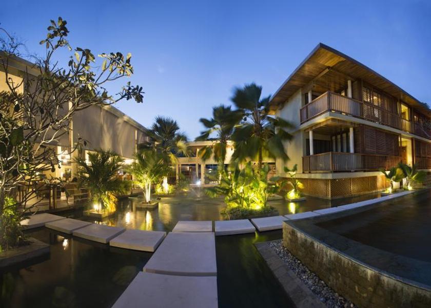  Praslin Island Exterior view