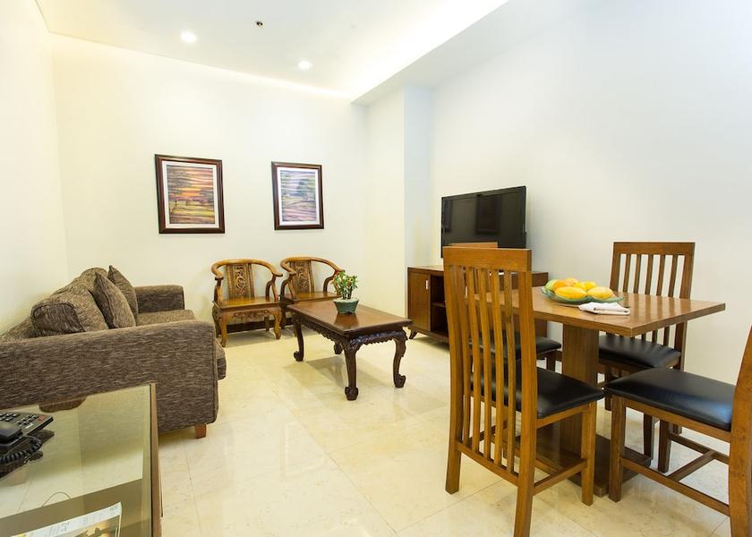  Manila Living area