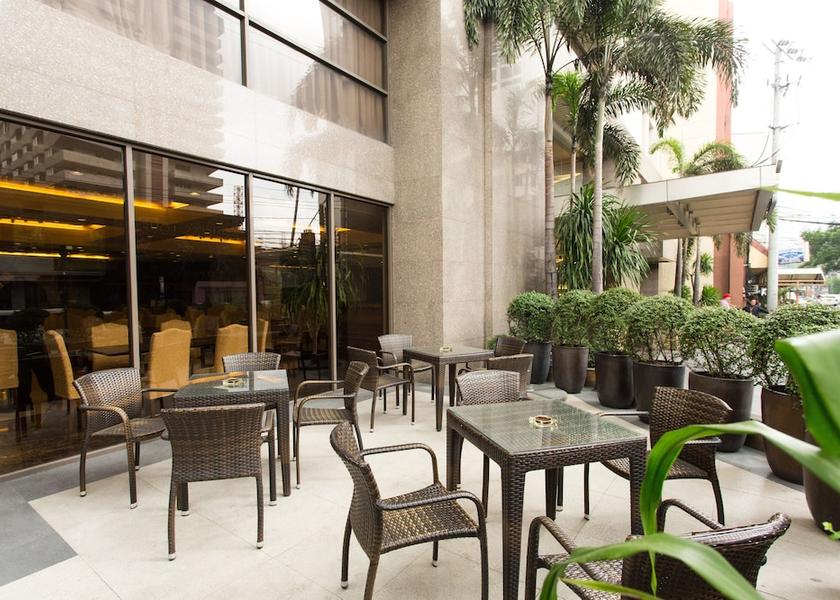  Manila Outdoor dining