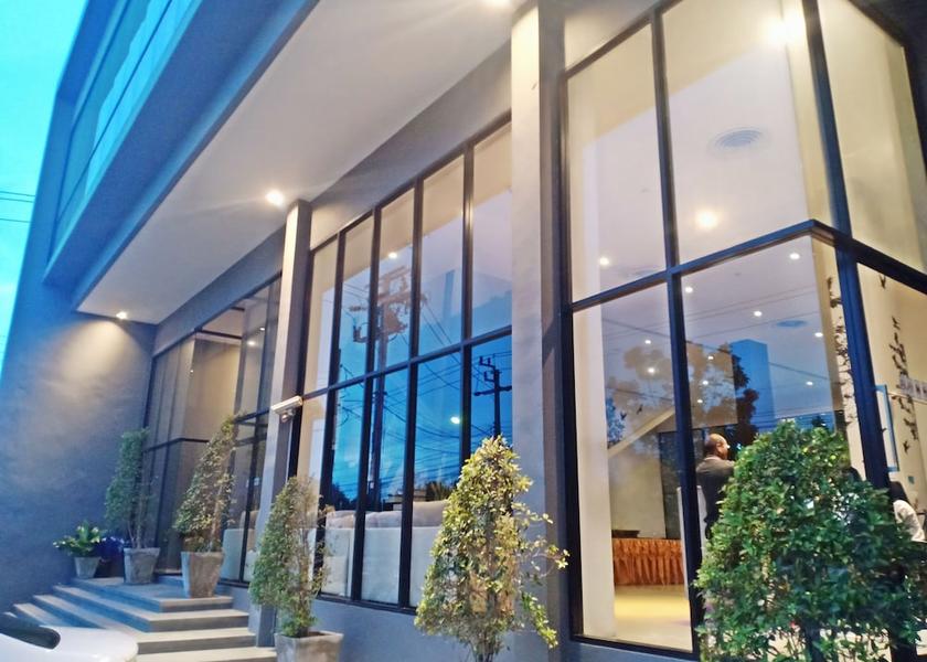 Bangkok Bang Phli Facade