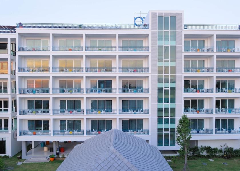 Phetchaburi Province Cha-am Exterior