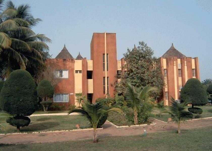  Bamako Exterior