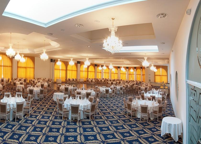 Cluj-Napoca Ballroom