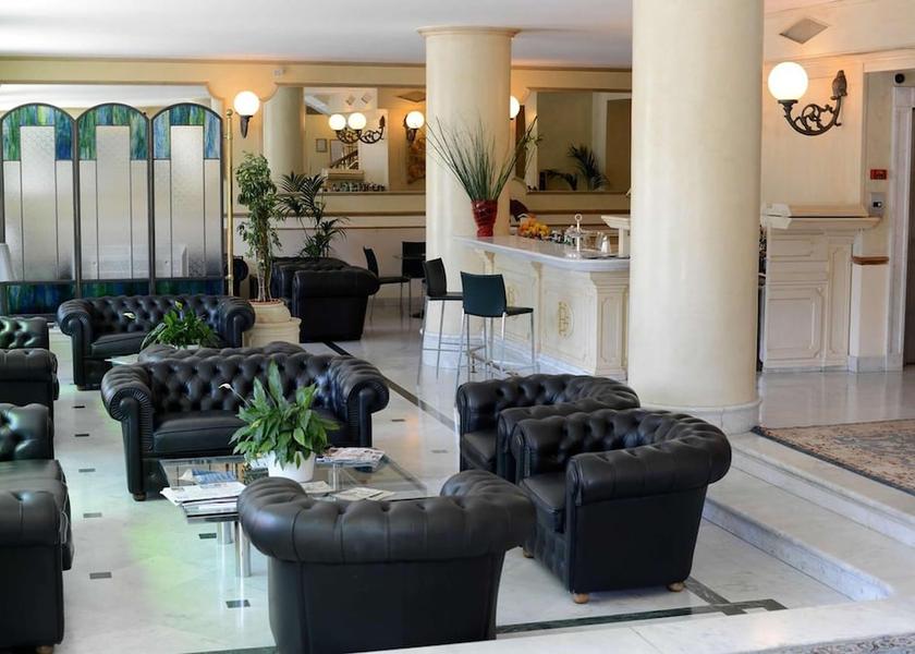 Tuscany Forte dei Marmi Bar