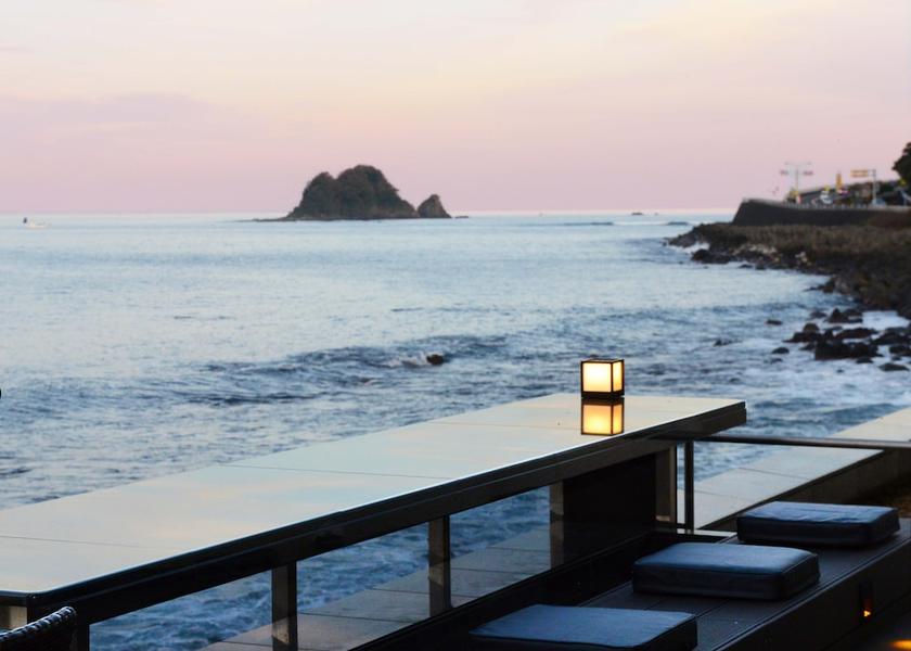 Shizuoka (prefecture) Ito Sundeck