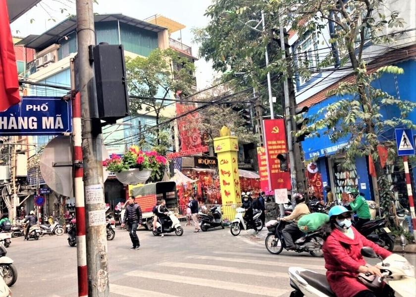  Hanoi Exterior Detail