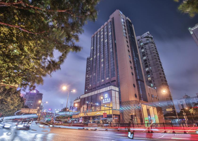  Shanghai Hotel Exterior