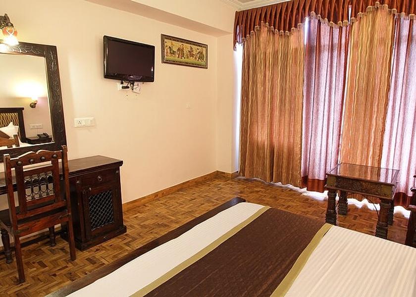 Himachal Pradesh Manali Premium Room with River View