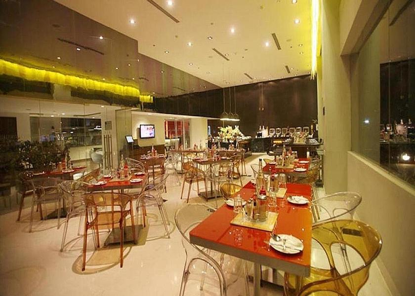 Maharashtra Pune Food & Dining
