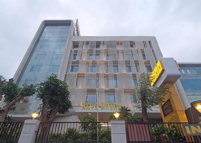 Maharashtra Pune Hotel Exterior