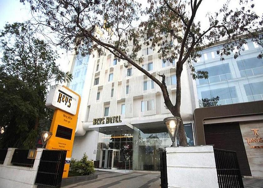 Maharashtra Pune Hotel Exterior
