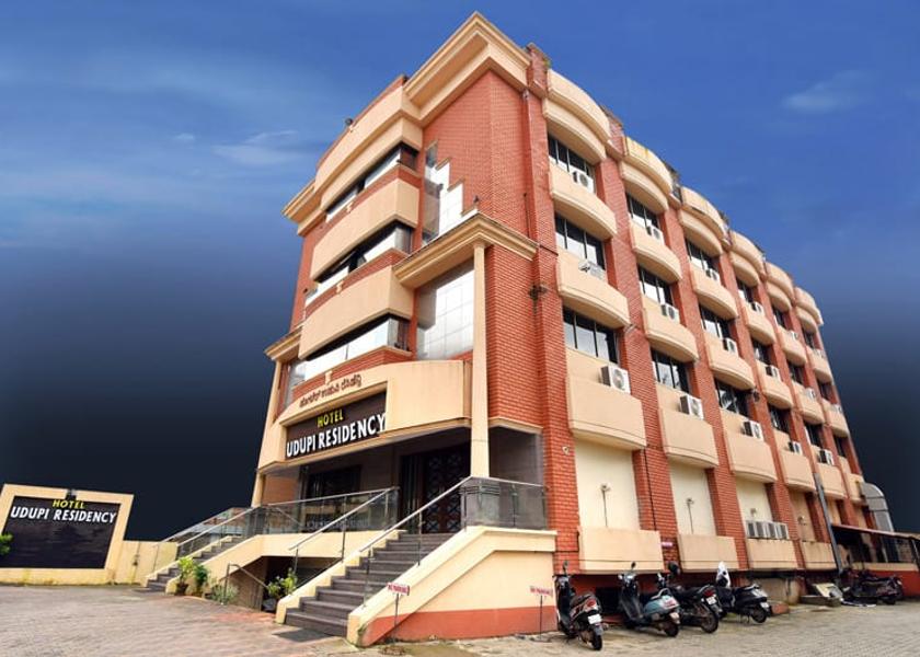 Karnataka Udupi Parking