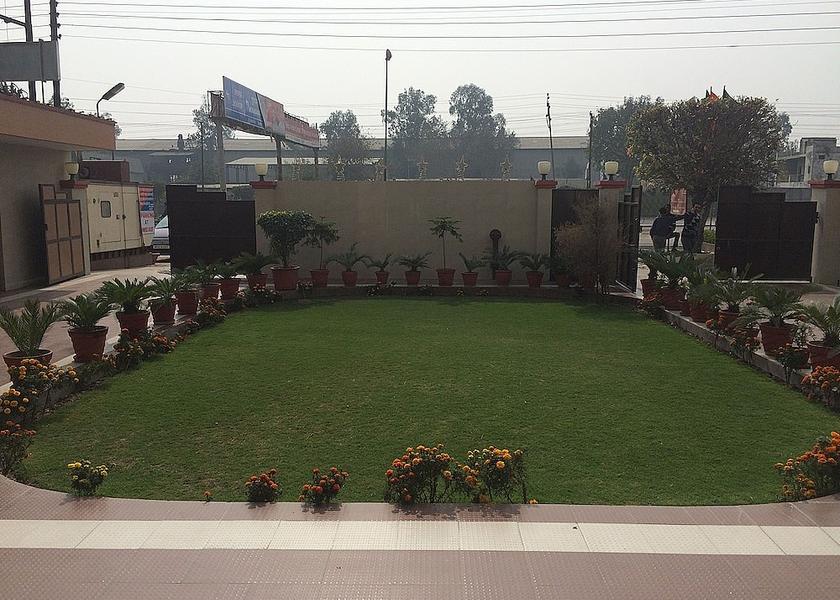 Uttar Pradesh Ghaziabad Garden