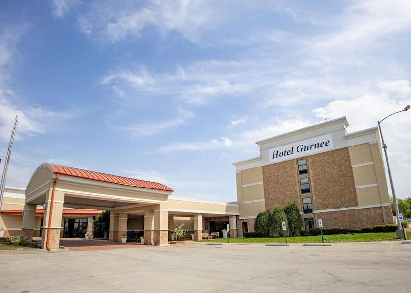 Illinois Gurnee Exterior Detail