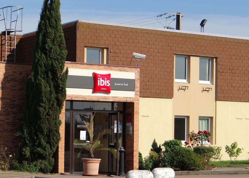 Bourgogne-Franche-Comte Venoy Facade