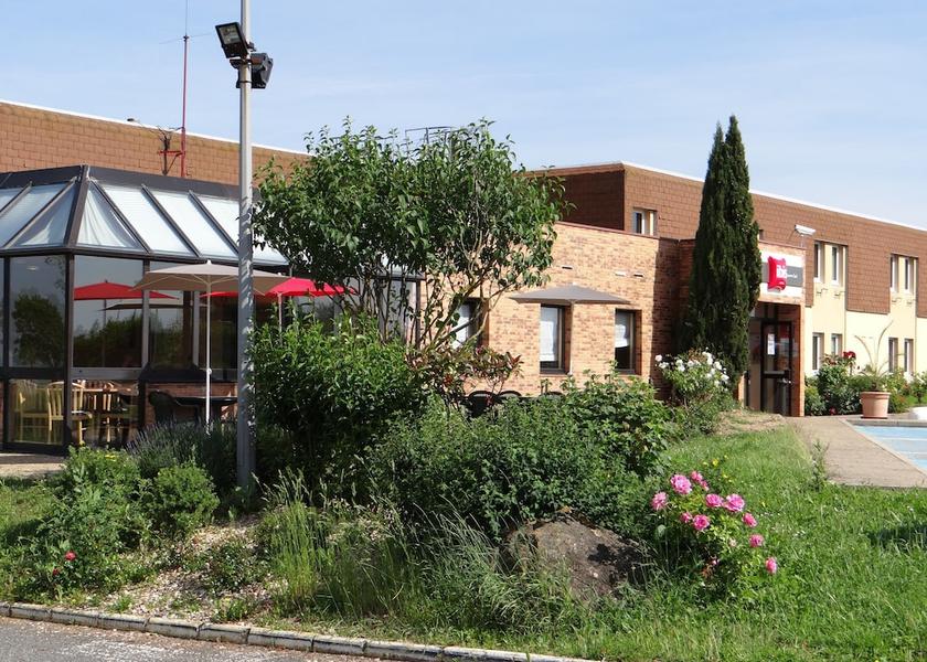 Bourgogne-Franche-Comte Venoy Facade