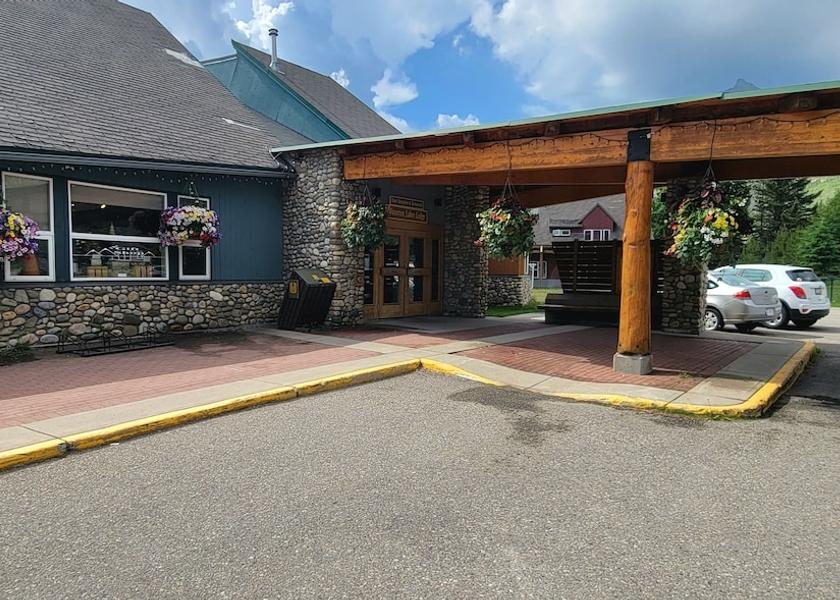 Alberta Waterton Park Front of property