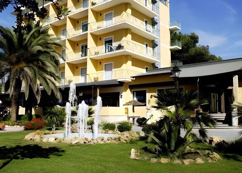Campania Battipaglia Hotel Exterior
