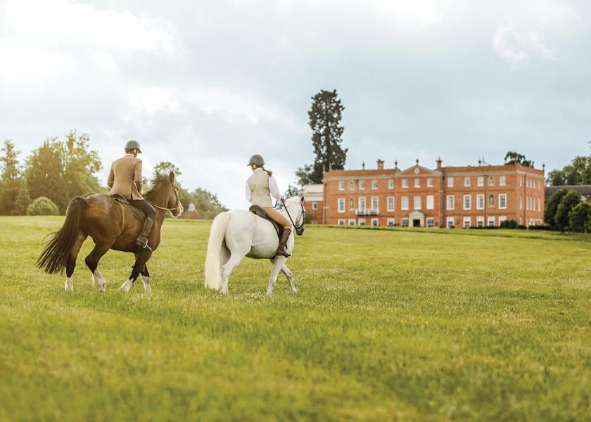 England Hook Property Grounds