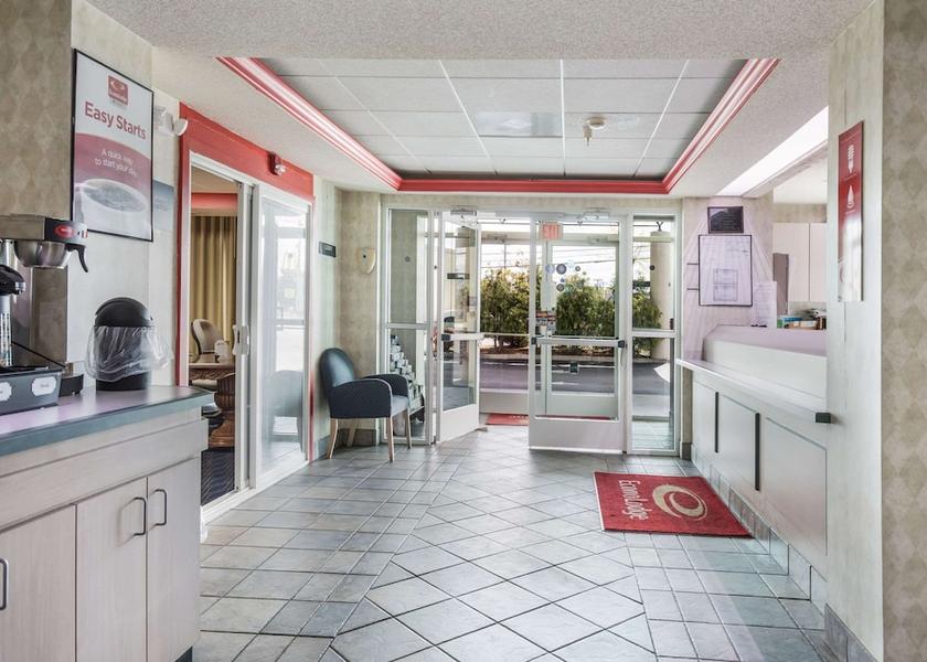 Tennessee Morristown Lobby