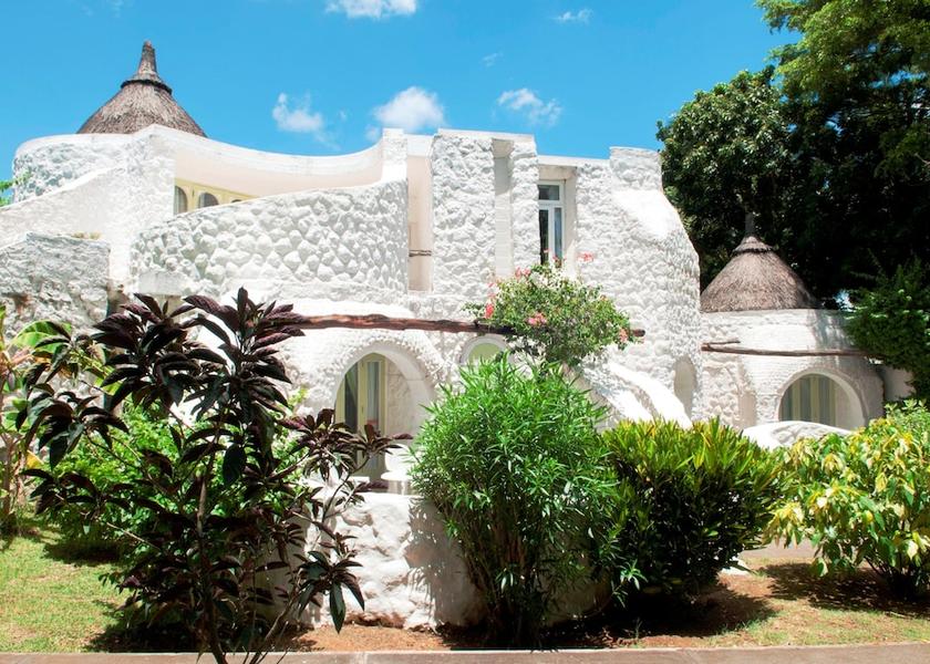  Trou aux Biches Exterior Detail