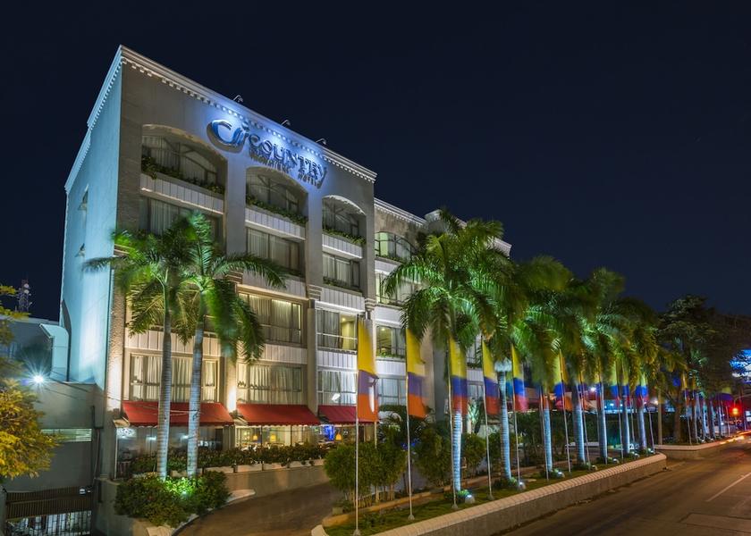  Barranquilla Front of property - evening/night