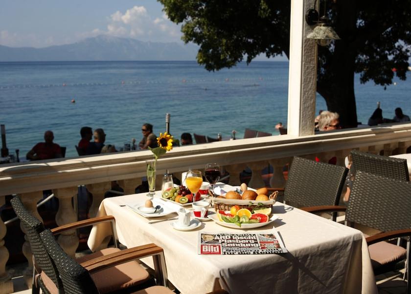 Split-Dalmatia Gradac Terrace