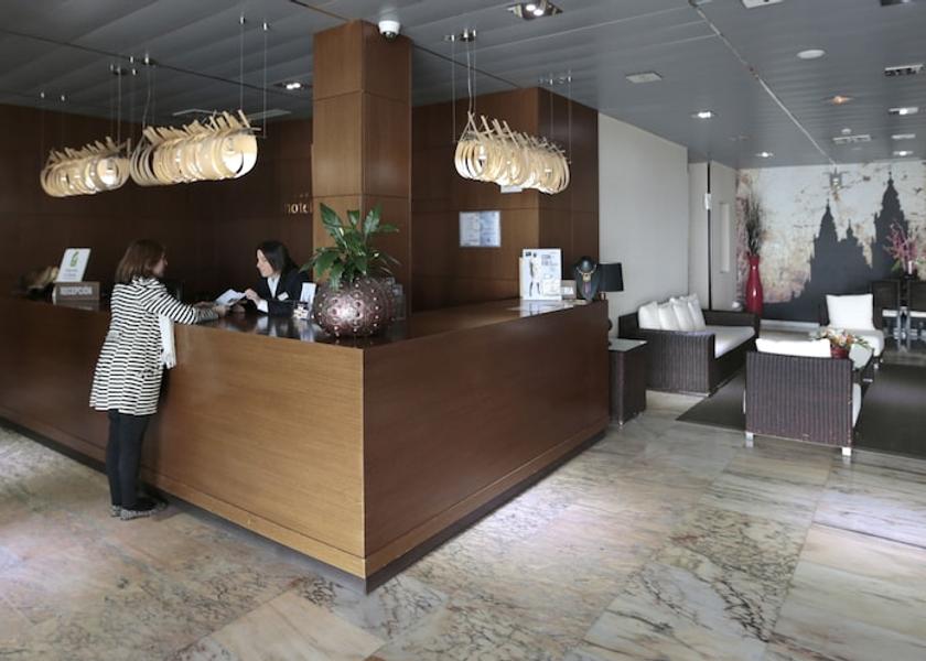 Galicia Teo Interior entrance