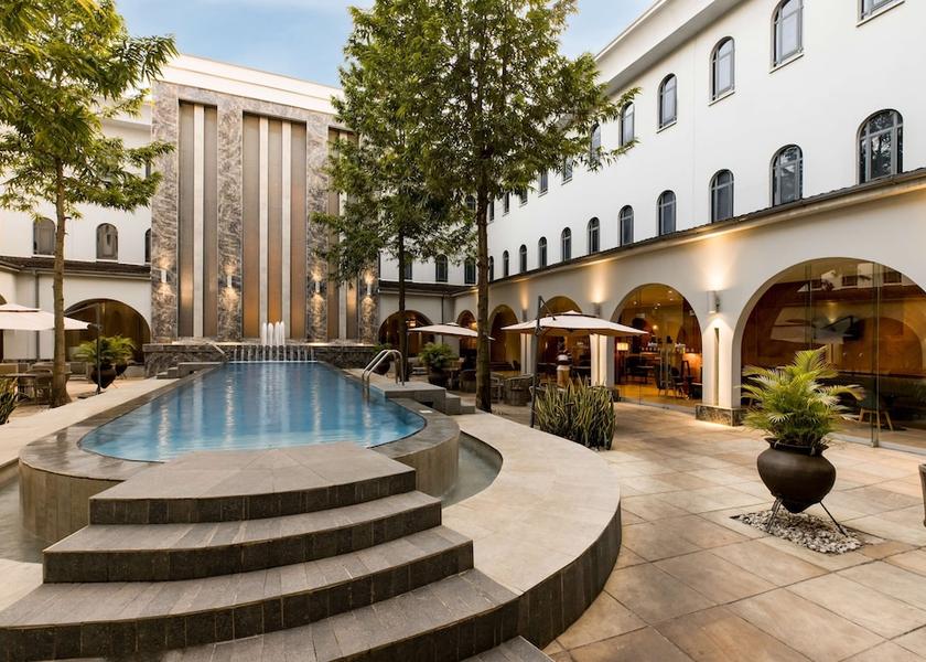 Lagos Lagos Pool