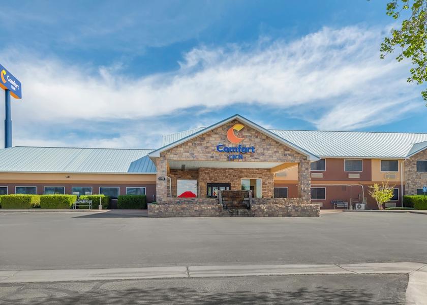 Utah Green River Facade