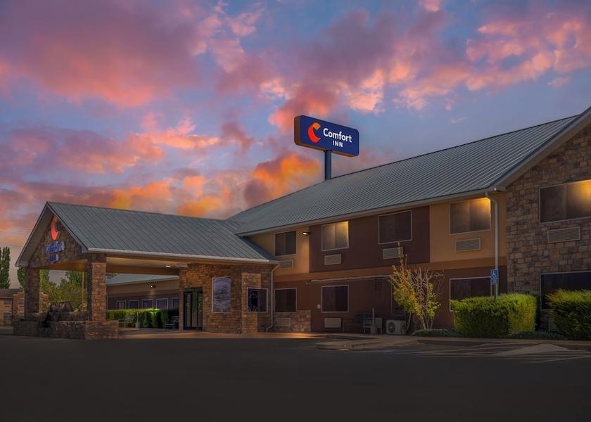 Utah Green River Facade