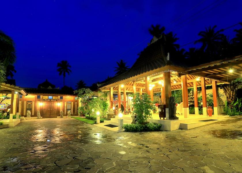  Senggigi Facade