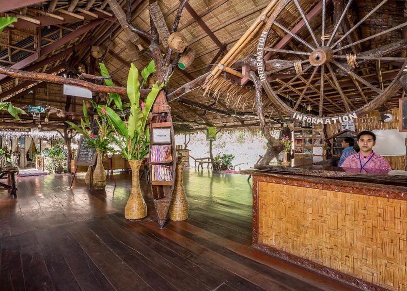 Kanchanaburi Province Sai Yok lobby