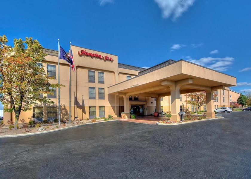 Indiana Plainfield Hotel Exterior