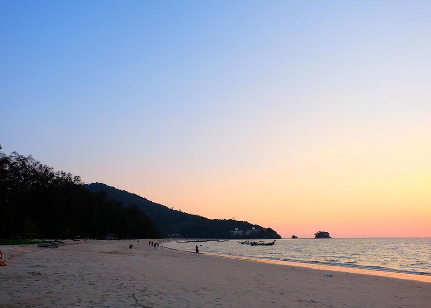 Phuket Sa Khu Beach