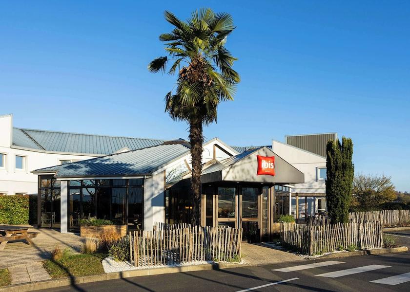 Nouvelle-Aquitaine Champniers Exterior Detail