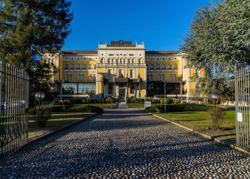 Lombardy Vizzola Ticino Villa