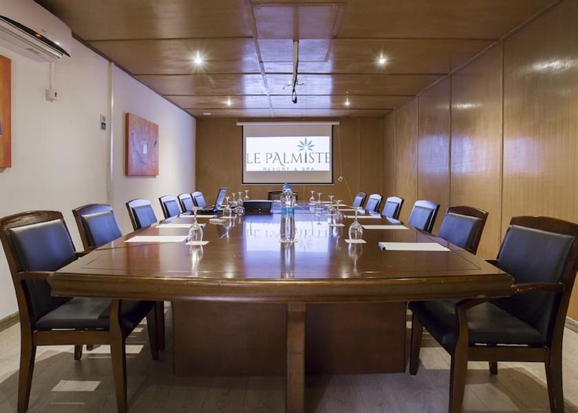  Trou aux Biches Meeting facility